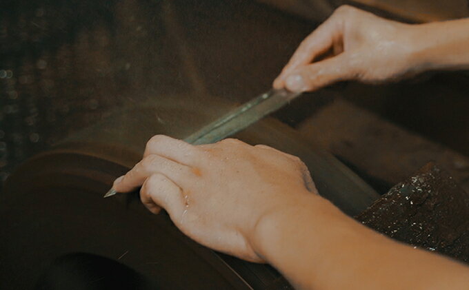 【ふるさと納税】山脇刃物製作所「白二鋼」柳刃240mm　紫檀丸柄 サムネイル3