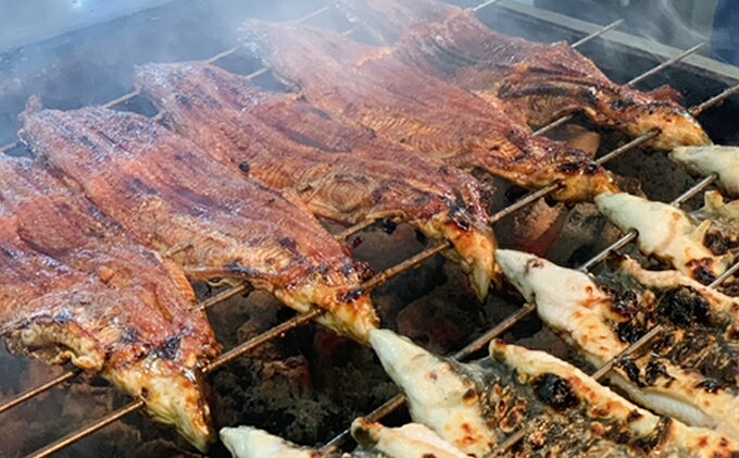 【ふるさと納税】職人手焼き鰻「儀門（ギモン）」　大サイズ うなぎ3尾セット サムネイル3