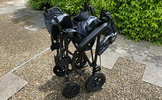 【ふるさと納税】堺の超コンパクト折りたたみ車いす　ジョイチェアー　介助式 サムネイル3