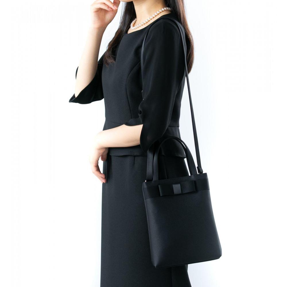 【ふるさと納税】両手を開けられる2way フォーマルポシェット | かばん ファッション お受験 ブラック ネイビー フォーマル 人気 おすすめ 送料無料 サムネイル2