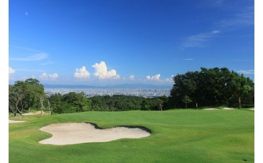 【ふるさと納税】箕面ゴルフプレー券（1組4名分）（土日祝日限定） サムネイル2