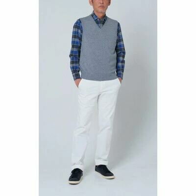 【ふるさと納税】日本製 カシミヤ100% Vベスト ライトグレー Mサイズ｜敬老の日 お歳暮 御歳暮 贈答品 ギフト 誕生日プレゼント 贈り物 父の日 母の日 お年賀 寒中見舞い クリスマス お見舞 [2550] サムネイル2