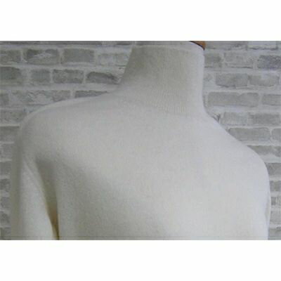 【ふるさと納税】希少ベビーカシミヤ100％ 女性ハイネック セーター M ホワイト 1枚 20401M WH｜敬老の日 お歳暮 御歳暮 贈答品 ギフト 誕生日プレゼント 贈り物 父の日 母の日 お年賀 寒中見舞い クリスマス お見舞 [0903] サムネイル2