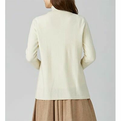 【ふるさと納税】希少ベビーカシミヤ100％ 女性 ロングカーディガン M ホワイト 1枚 20403M WH｜敬老の日 お歳暮 御歳暮 贈答品 ギフト 誕生日プレゼント 贈り物 父の日 母の日 お年賀 寒中見舞い クリスマス お見舞 [0911] サムネイル2