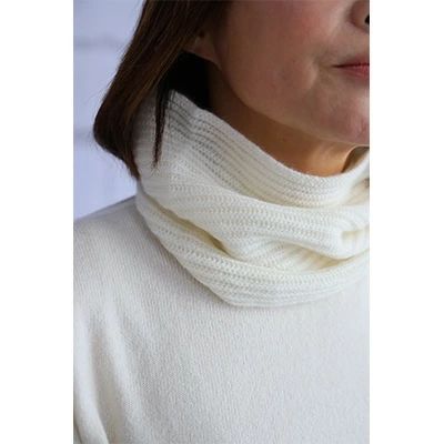 【ふるさと納税】希少ベビーカシミヤ100%洗えるネックウォーマー日本製 Gタイプ ホワイト 1枚 202GWH｜最高級 逸品 軽い 暖かい 敬老の日 誕生日 プレゼント ギフト クリスマス [1160] サムネイル2