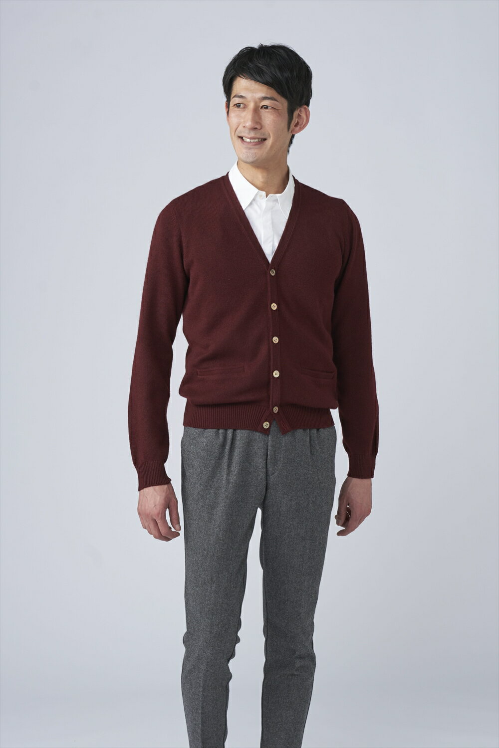 【ふるさと納税】日本製 カシミヤ100% カーディガン ワイン Lサイズ｜敬老の日 お歳暮 御歳暮 贈答品 ギフト 誕生日プレゼント 贈り物 父の日 母の日 お年賀 寒中見舞い クリスマス お見舞 [2643] サムネイル2