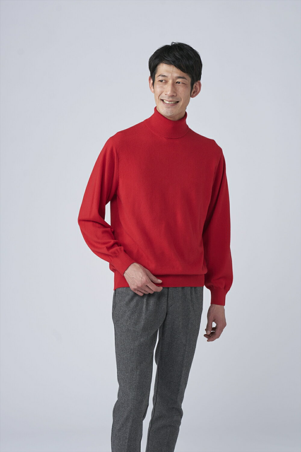 【ふるさと納税】日本製 カシミヤ100% タートルネック 赤 Mサイズ｜敬老の日 お歳暮 御歳暮 贈答品 ギフト 誕生日プレゼント 贈り物 父の日 母の日 お年賀 寒中見舞い クリスマス お見舞 [2654] サムネイル2