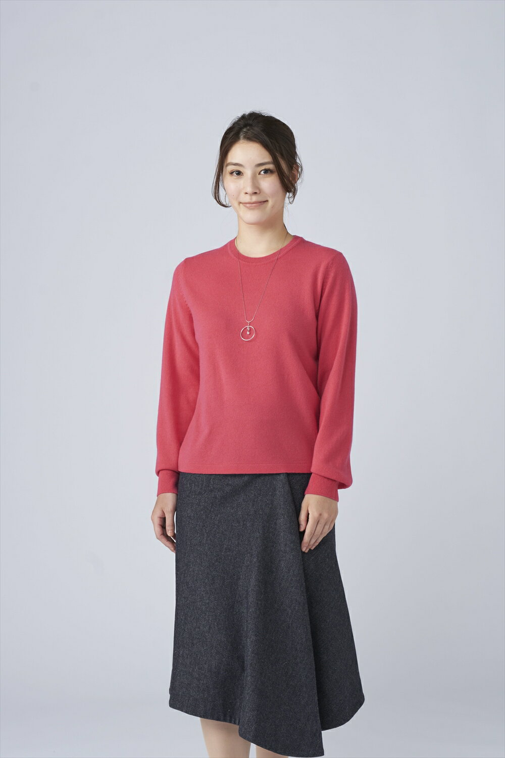 【ふるさと納税】日本製 カシミヤ100% レディース クルーネック ローズピンク Lサイズ｜敬老の日 お歳暮 御歳暮 贈答品 ギフト 誕生日プレゼント 贈り物 父の日 母の日 お年賀 寒中見舞い クリスマス お見舞 [2675] サムネイル2