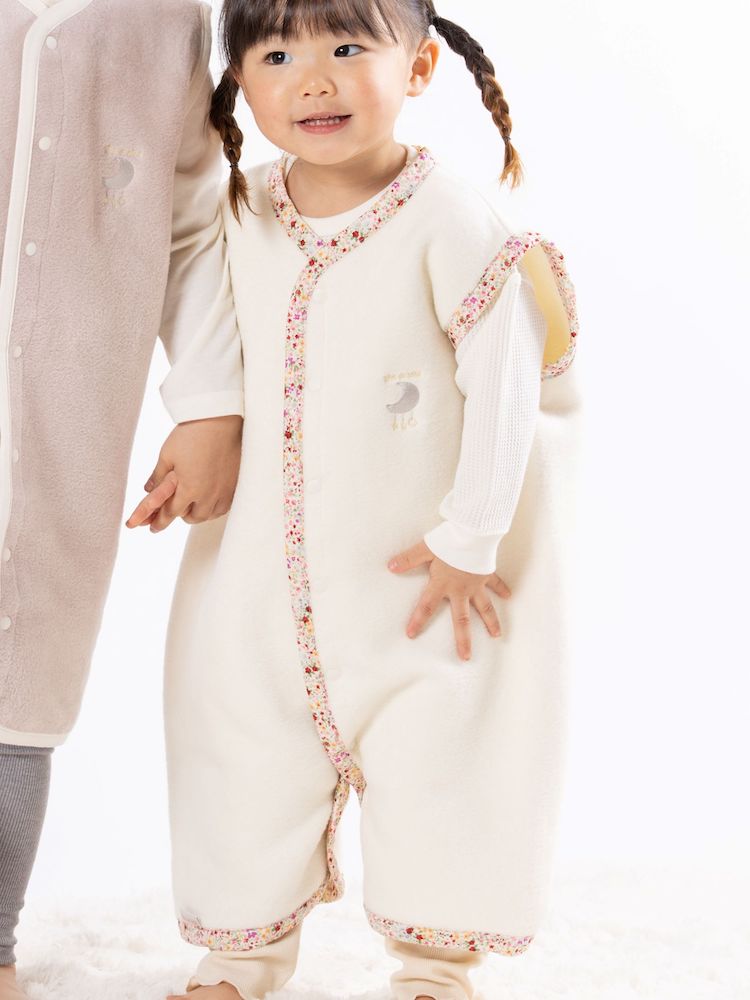 綿毛布 スリーパー (Lサイズ) 2way仕様で暖かアイボリー×花 毛布の町 (泉大津産)｜ 贈答品 ギフト 誕生日プレゼント 贈り物 クリスマス sleeper-s [2458]