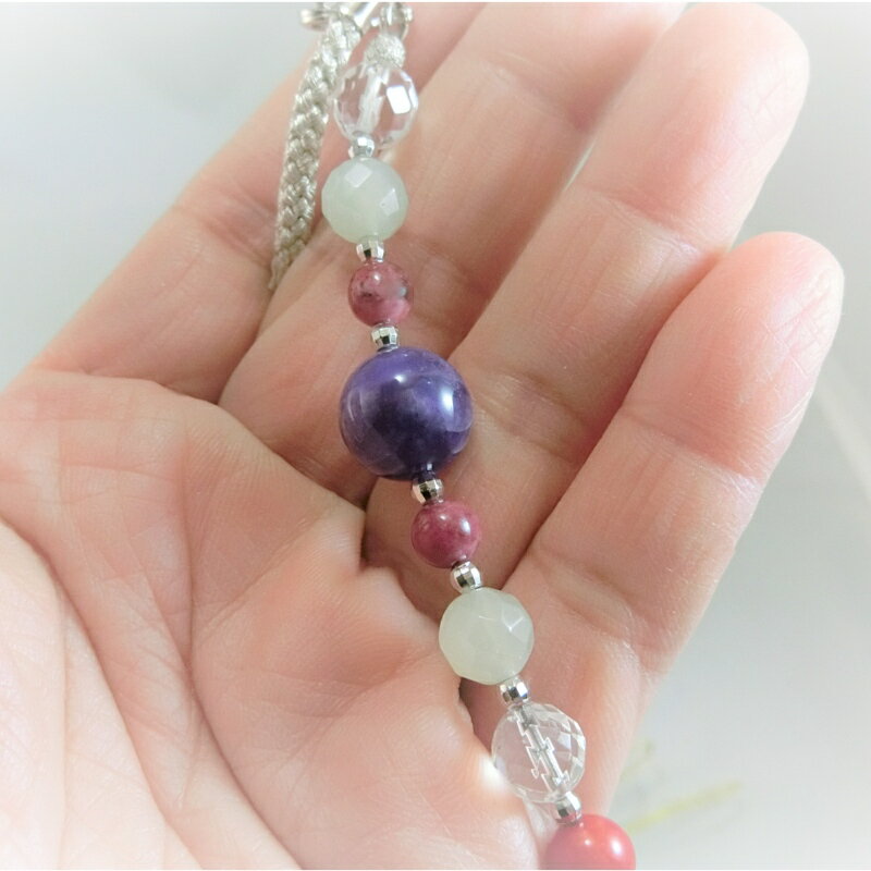 【ふるさと納税】オリジナル根付・お守り「ワンコの見守りA（シルバー＆アメシスト）」 サムネイル3