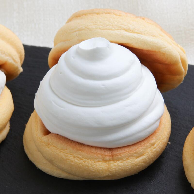 【ふるさと納税】最短翌日発送 パンケーキカフェcafeblowの「ふわふわパンケーキ」3種・6個入 ※ プレーン 塩キャラメル Wチョコ 3種類 急速冷凍 パンケーキ専門店 cafeblow 洋菓子 スイーツ 自慢の生クリーム チョコチップとチョコ生クリーム 5営業日 泉佐野市 送料無料 - 画像3