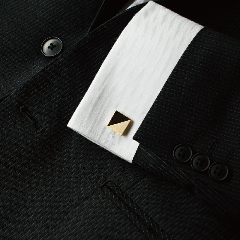 【ふるさと納税】ジオメトリック・スクエアカフス シルバーカラー / ブラックシルバー / ライトゴールド メンズ雑貨 ブランド TAVARAT カフスボタン シンプル アクセント 上品なデザイン ファッション 小物 アクセサリー 送料無料 最短 翌日発送 5営業日 サムネイル3