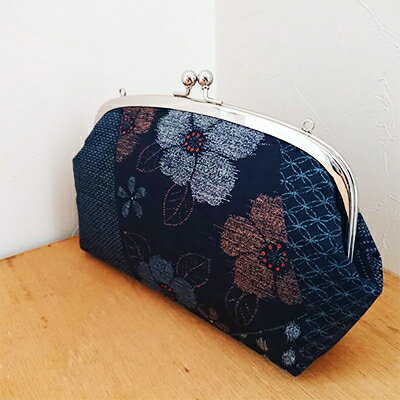 【ふるさと納税】和柄の親子がまぐちショルダーバッグ(紺)とショルダー紐のセット 【1146688】 サムネイル3