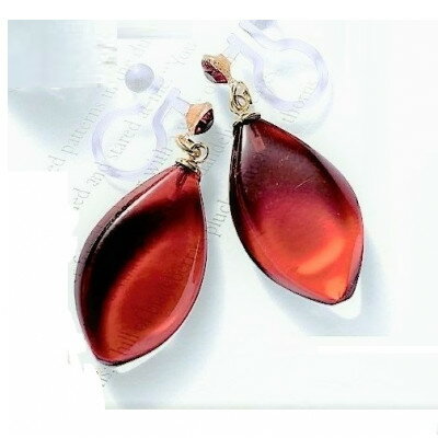 琥珀のピアス風イヤリング(ルビーレッドカラー)【1562443】