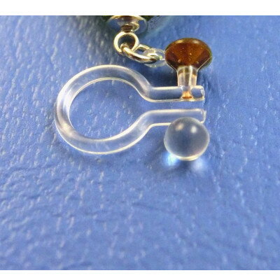 【ふるさと納税】琥珀のピアス風イヤリング(アップルグリーンカラー)【1562456】 サムネイル3