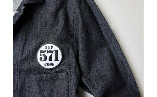 【ふるさと納税】【サイズをお選びください／完全受注生産】Zip Codeシリーズ デニムエンジニアコート 571【モチーフ 刺繍 ストレッチデニム インディゴネイビー 後パイピング仕立て 左Wポケット 袖ワンボタンカフス お中元 大阪府 門真市 】 サムネイル2