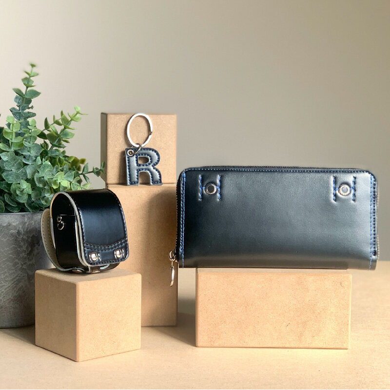 【ふるさと納税】ランドセルリメイクチケット『ちびちびランドセルと長財布』〈大切に使われたランドセルをリメイクいたします〉【 長財布 ランドセル リメイク 小物 卒業 思い出 プレゼント 革製品 送料無料 】 サムネイル2