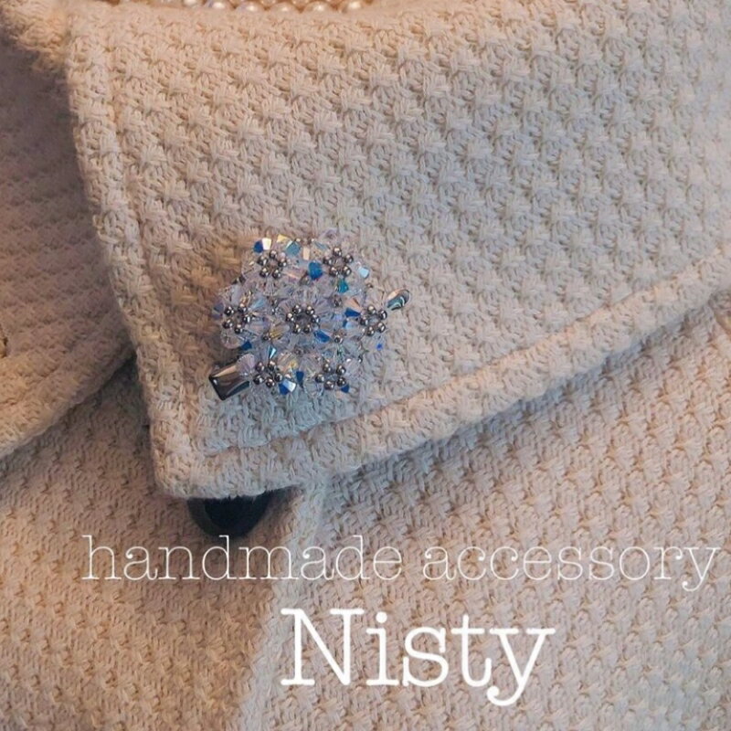 フラワーブローチ