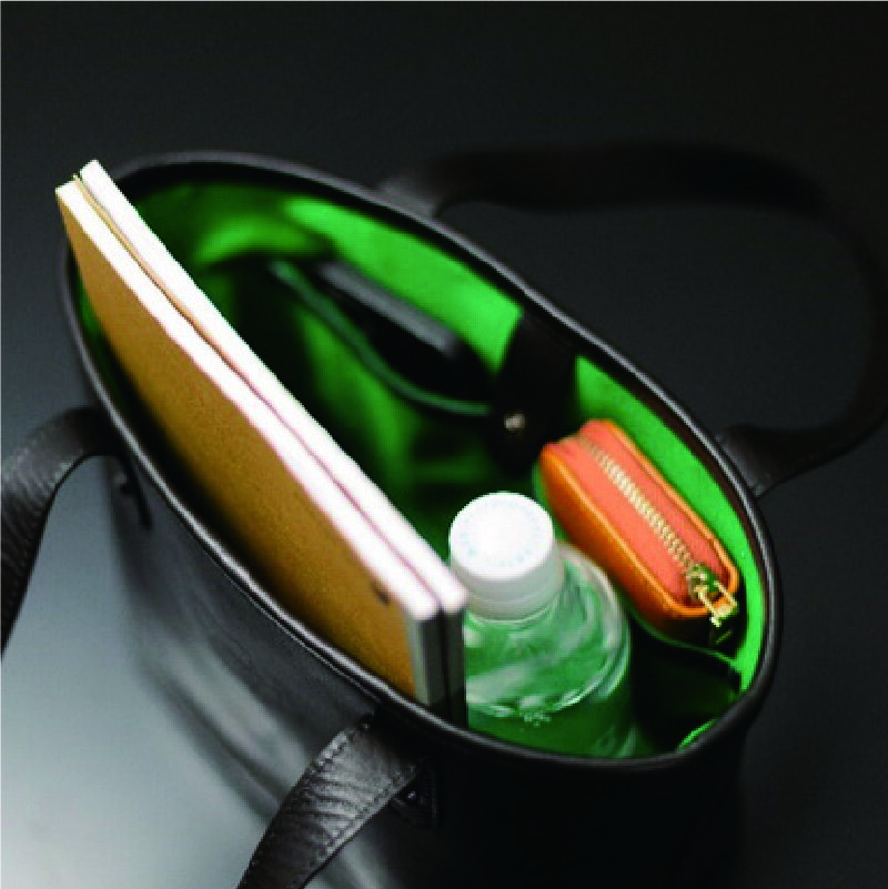 【ふるさと納税】Tajima Cow Hideミニトートバッグ　【 ファッション ファッション小物 かばん 日本製 革小物 特産品 手触りが良い ソフト お出かけ 】 サムネイル3