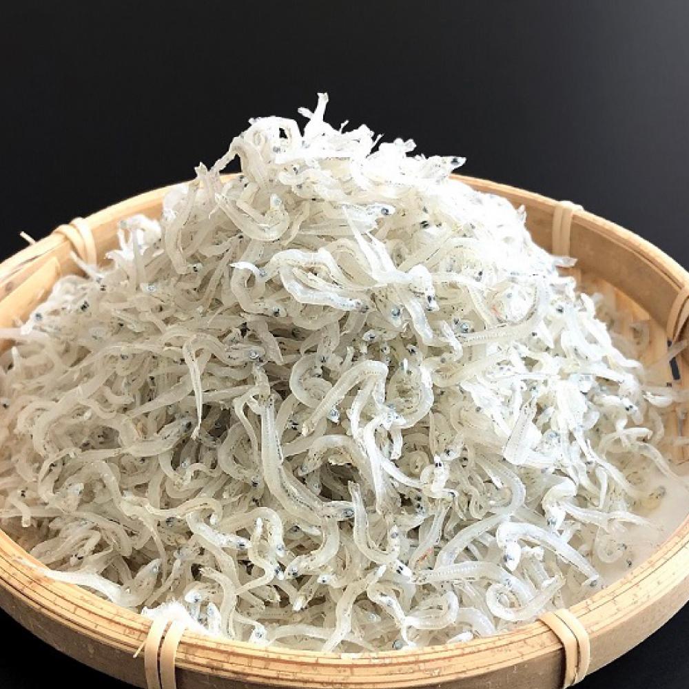 【ふるさと納税】神戸中央卸売市場　目利きのプロが厳選　ちりめんじゃこ | 兵庫 兵庫県 神戸 神戸市 近畿 お取り寄せ ご当地 名産品 特産品 お土産 神戸土産 楽天ふるさと ふるさと 納税 支援 返礼品 お礼の品 魚介類 魚介 新鮮 海鮮 海の幸 グルメ お取り寄せグルメ サムネイル3