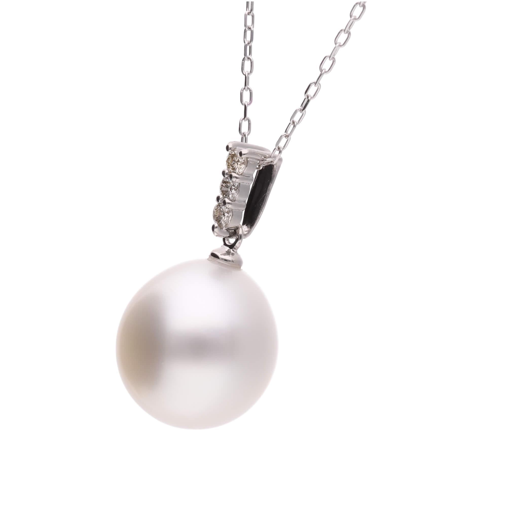 【ふるさと納税】【星朧】シロチョウパール ダイヤモンド プラチナ ペンダントトップ｜無調色 白蝶真珠 南洋真珠 10mm PT900 | 無調色 白蝶真珠（南洋真珠) 10mm PT900 サムネイル2