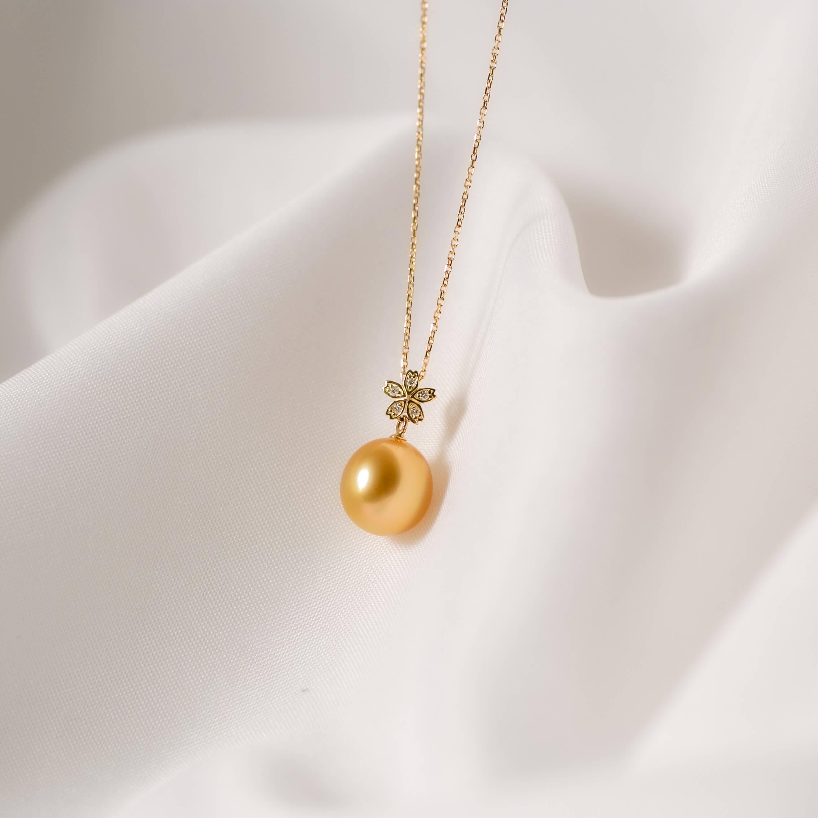 【ふるさと納税】【星桜】ゴールデンパール ダイヤモンド イエローゴールド ペンダントトップ｜無調色 白蝶真珠 南洋真珠 10mm K18YG | パール 真珠 アクセサリー ジュエリー ファッション 人気 おすすめ 送料無料 サムネイル3