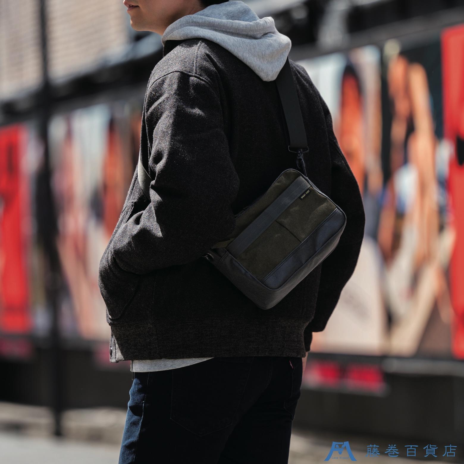 【ふるさと納税】【BAGGY PORT】藤巻百貨店別注10ozシェルターダック×幌帆布のショルダーバッグ【カラー：ネイビー/カーキより選択可】 | 藤巻百貨店 ロウ引き帆布 幌帆布防水 薄手 軽量 ショルダー ネイビー バッグ ファッション サムネイル3