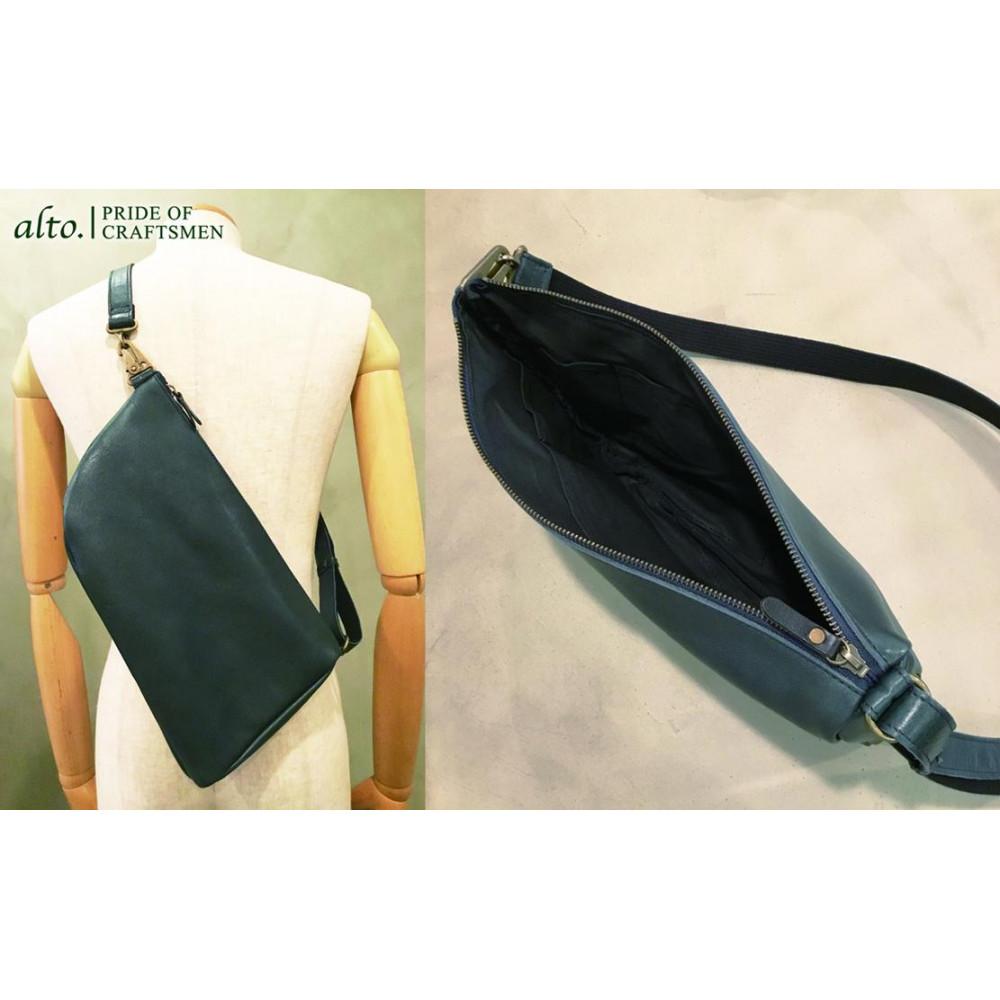 【ふるさと納税】【alto.】アニリンレザー　リバーシブルボディバッグ　AMSB-1223（ネイビー） | かばん ファッション 人気 おすすめ 送料無料 サムネイル3