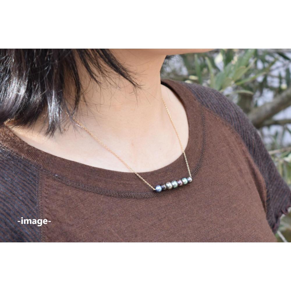 【ふるさと納税】あこや黒染め真珠7個付きネックレス(ゴールド) | ネックレス アクセサリー 真珠 パール ファッション 人気 おすすめ 送料無料 サムネイル2