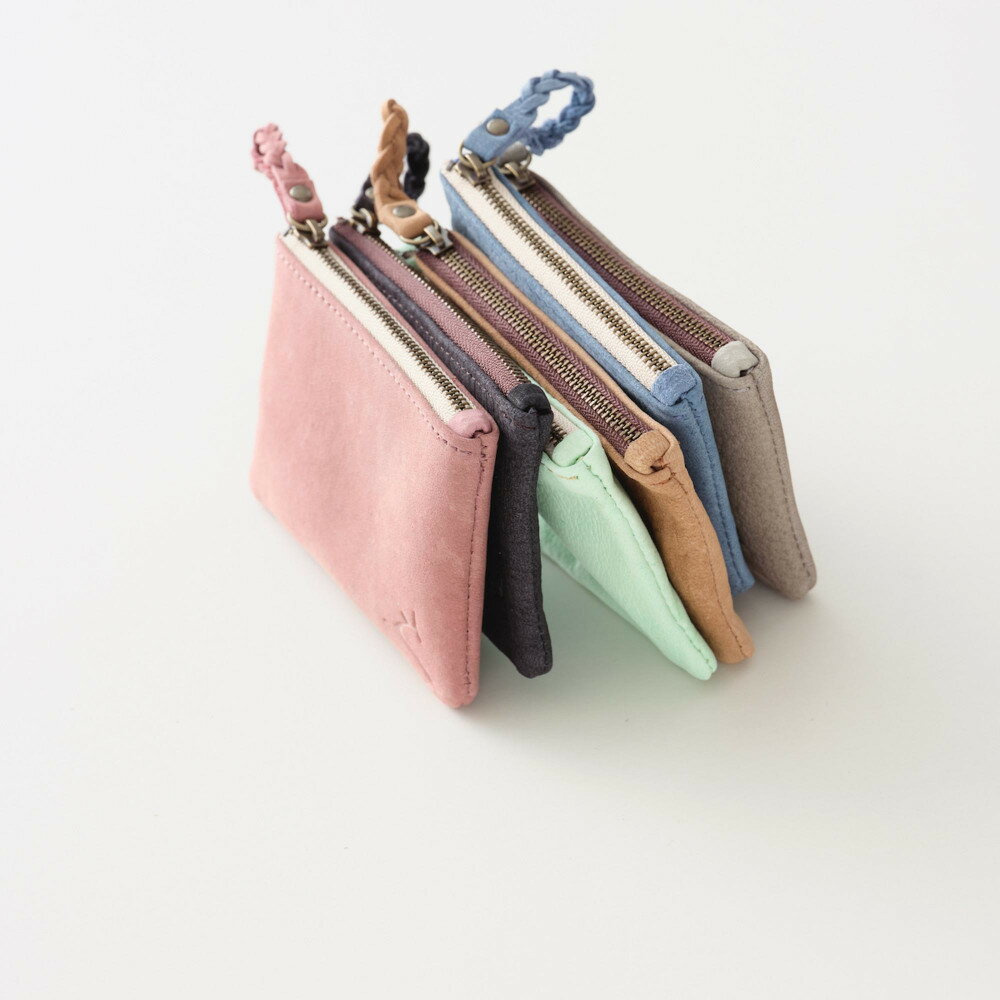 【ふるさと納税】ENISICA エニシカ ジビエ鹿革 リンシカ ポーチS ＜カラー選択可＞ | 鹿革製品 革のカシミヤ ジビエ ポーチ 最小 小銭入れ カード入れ 小物入れ 神戸市 人気 おすすめ 送料無料 サムネイル2