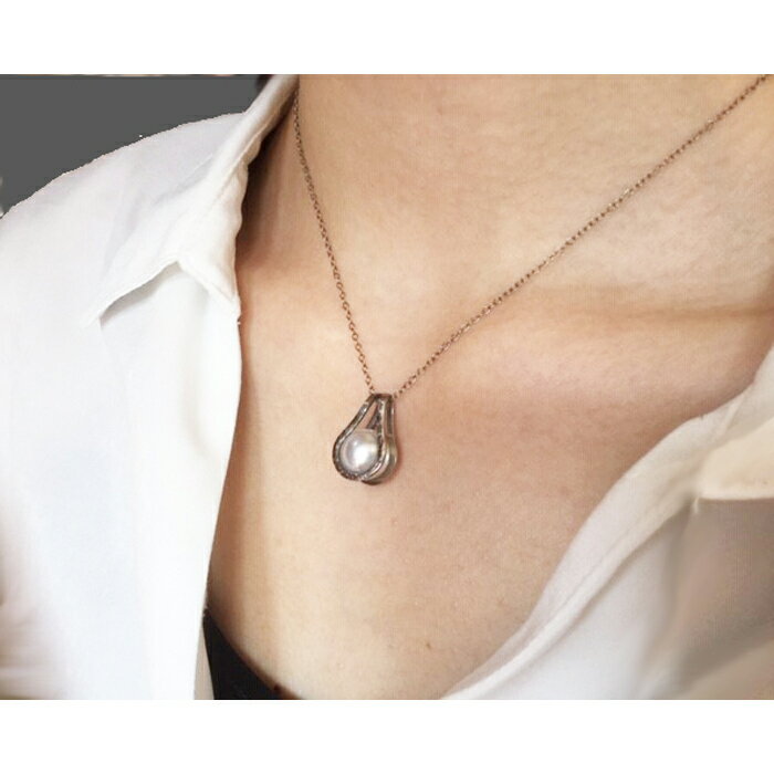 【ふるさと納税】南洋真珠ペンダント Solitaire kobe | 兵庫 兵庫県 神戸 神戸市 近畿 お取り寄せ ご当地 名産品 特産品 お土産 神戸土産 楽天ふるさと ふるさと 納税 支援 返礼品 お礼の品 アクセ ジュエリー 真珠 パール ペンダント パールペンダント サムネイル3