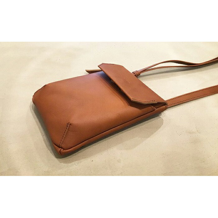 【ふるさと納税】【alto.】縦型スマートショルダーバッグ AMSB-1030（ブラウン） サムネイル2