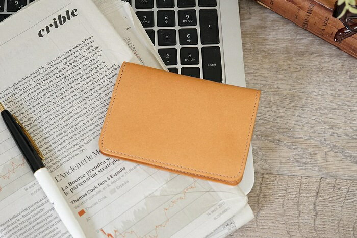 FOOTANブランド　本革名刺入れ【ライトブラウン】