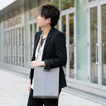 ビジネスに使える本革ショルダーバッグ（A4サイズ）全4色 ギフト ファッション カバン