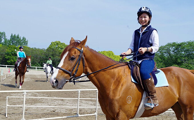【ふるさと納税】明石乗馬協会 プレミアム乗馬体験コース 体験チケット スポーツ アウトドア サムネイル2