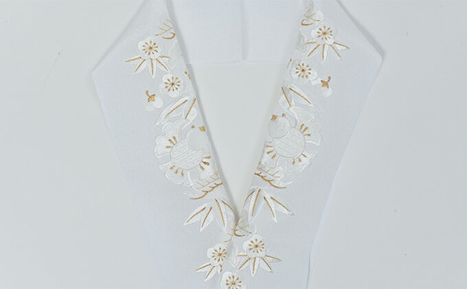 【ふるさと納税】半衿　松竹梅にふくらすずめの柄　ししゅう　白地に白と金の糸 刺繍 織物 ファッション 和装 篠原縫製　お届け：ご入金確認後、約1週間ほどで発送いたします。 サムネイル2