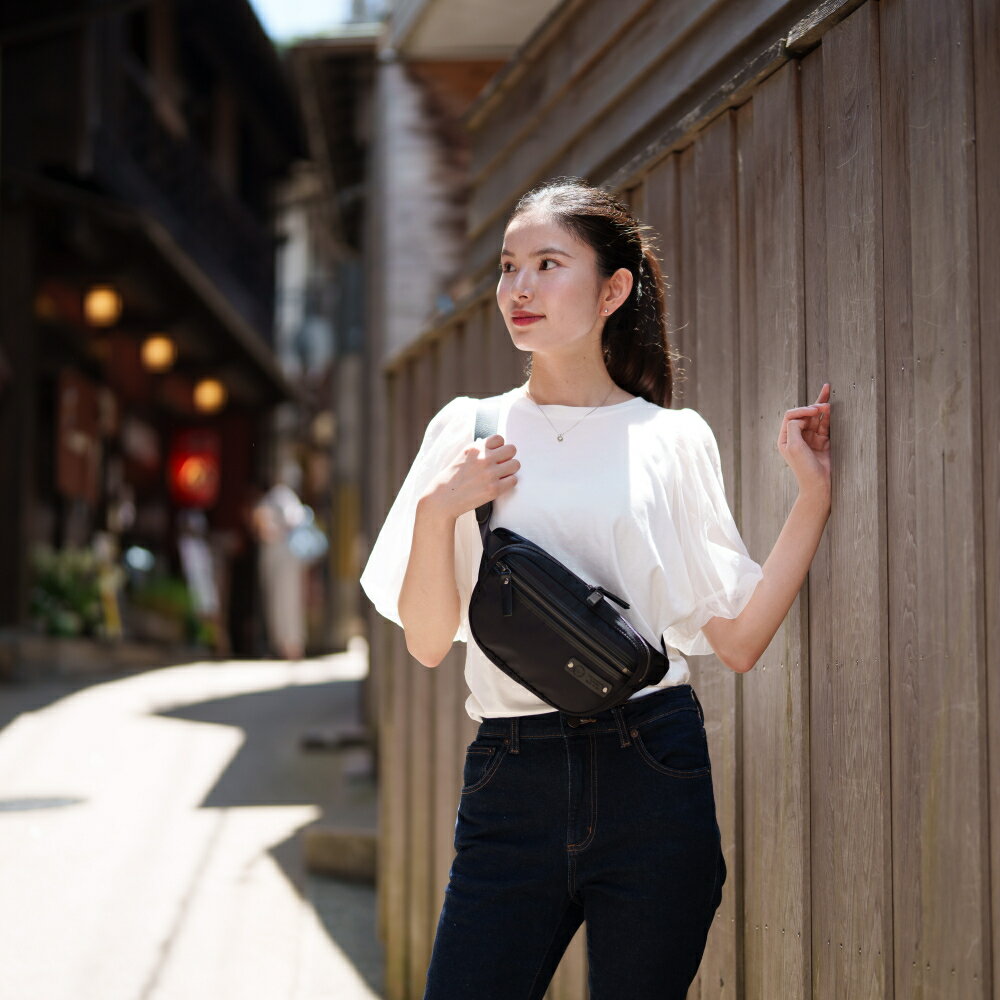 豊岡鞄 S4500RI TUTUMU body bagRich ブラック / 鞄 かばん バッグ ボディバッグ ワンショルダー カバン おしゃれ