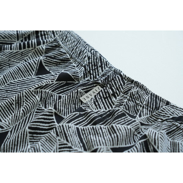 【ふるさと納税】メンズ 下着 ショートトランクス 02/ZIVANE/Leaf black 1枚/締め付け感の無い/専用BOX付き アンダーウェア サムネイル2