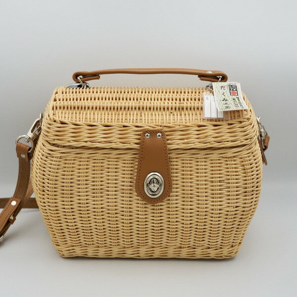 【豊岡杞柳細工】　豆バスケット（小）ストラップ付 / かごバッグ バスケット ストラップ付き 伝統工芸品 豊岡杞柳細工 天然素材 籐編み 高級 おしゃれ レトロ 和テイスト アウトドア ピクニック お出かけ 手作り ハンドメイド 日本製