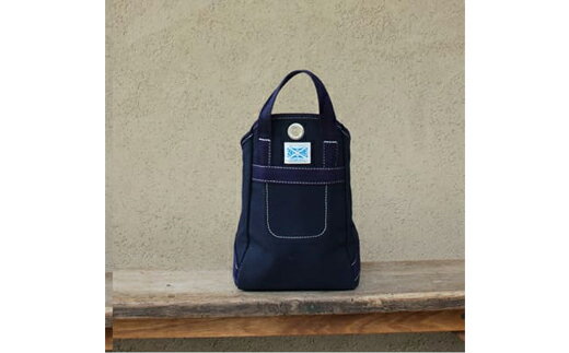 【ふるさと納税】木の庄帆布 【CLUBER BASE クラバーベース】CLUBER BASE “TURF AID“ BAGターフエイドバッグ／砂袋／目土袋（ネイビー） / 数量限定 ゴルフ デイボット修復 マナーグッズ ラウンドグッズ ゴルフ用品 日本製 高級 かばん シンプル 日本製 おしゃれ 紺色 サムネイル3