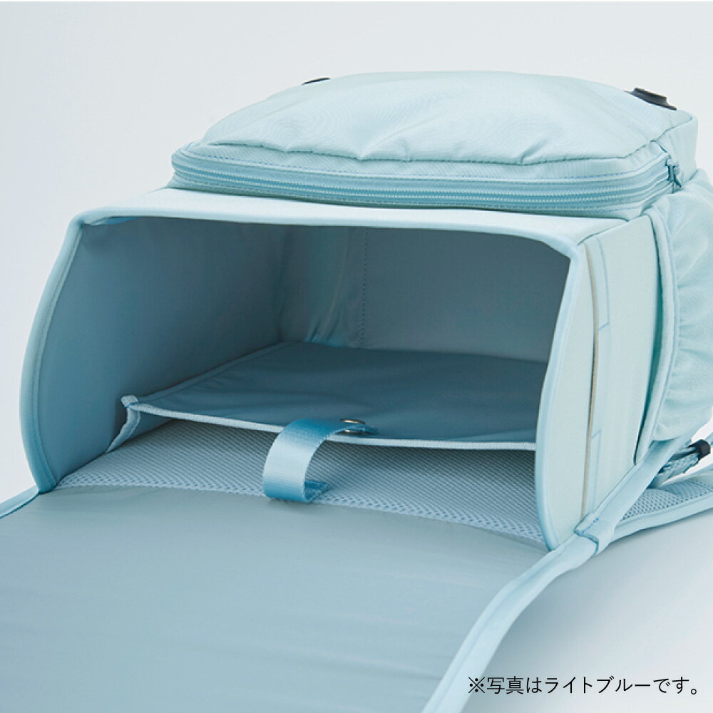 【ふるさと納税】ファミリア ランドセル air ran. / familiar ランドセル エアラン 軽量 軽い 850g 丈夫 撥水 大容量 タブレット収納 通気性 反射テープ 男の子 女の子 シンプル 日本製 小学校 通学バッグ アーシックSP サムネイル2