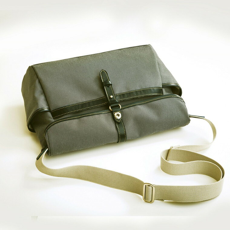 【ふるさと納税】豊岡鞄 KANEDAITO RVKショルダーM 561011 ベージュ・グレー・ブルー / ショルダーバッグ 小物 仕分け シンプル デザイン メンズ レディース バッグ カバン かばん 鞄 服部 サムネイル3