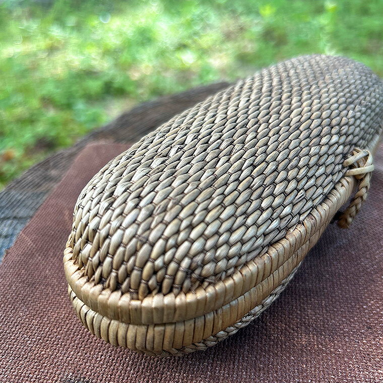 【ふるさと納税】migiwa 柳の皮染めメガネケース / 伝統工芸品 行李編み メガネケース メガネ入れ 眼鏡 めがね 天然素材 高級 おしゃれ 和テイスト 大人 手作り ハンドメイド 日本製 サムネイル3