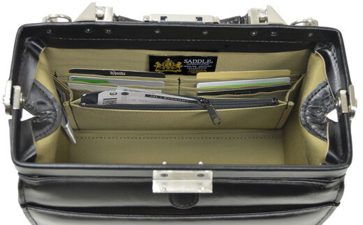 【ふるさと納税】豊岡産鞄 SADDLE ダレスバッグ サドル 牛革オイルヌメ兼用ミニダレス（22324-01）黒/ 本革 鞄 バッグ カバン メンズ ビジネスバッグ セカンドバッグ サムネイル2