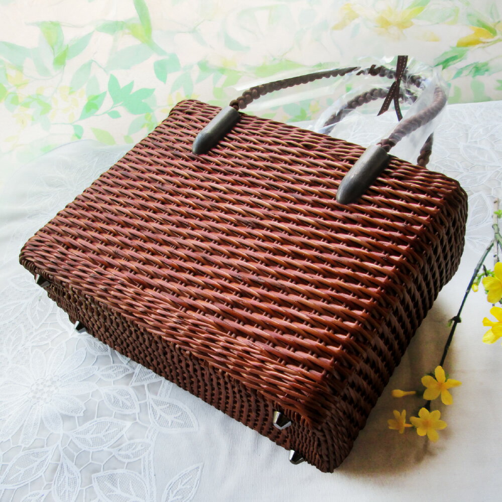 【ふるさと納税】かごバッグ 柳かご（角） / 籠バッグ 豊岡 杞柳細工 伝統工芸士作 伝統工芸品 柳染め かご バッグ カバン 自家栽培 柳 天然素材 高級 おしゃれ 和テイスト 大人 手作り ハンドメイド 日本製 レディース サムネイル2