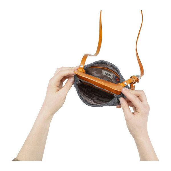 【ふるさと納税】豊岡鞄 anti-mode style QUILT ポシェット キャメル / スマホショルダー スマホポシェット ワンマイルミニショルダーバッグ レディース 斜め掛け 肩掛け サムネイル2