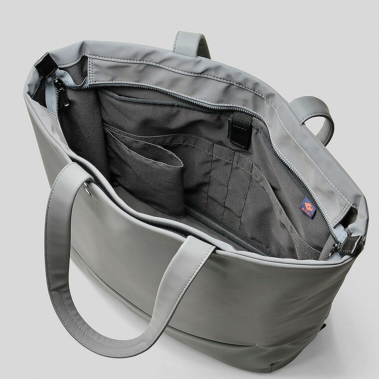 【ふるさと納税】豊岡鞄 virka ヴィルカ トートバッグ ブラック・グレー・ネイビー 13-1108 / 軽量 収納力 撥水仕様 15インチPC B4ファイル対応 メンズ レディース シンプル デザイン バッグ かばん カバン 鞄 ナオト サムネイル2