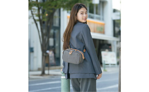 豊岡鞄 TUTUMU Rectangle S4600 グレー / ショルダーバッグ ハンドバッグ 高級 バッグ かばん カバン 鞄 おしゃれ かわいい レディース 灰色