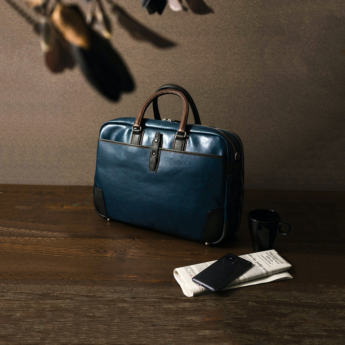 【ふるさと納税】【高島屋選定品】豊岡鞄 帆布PU×レザーソフトブリーフ2Room (24-156) ブルー / 木和田正昭商店 B4ファイル対応 ノートPC収納 ビジネスバッグ ブリーフケース メンズ 軽量 大容量 バッグ カバン サムネイル3