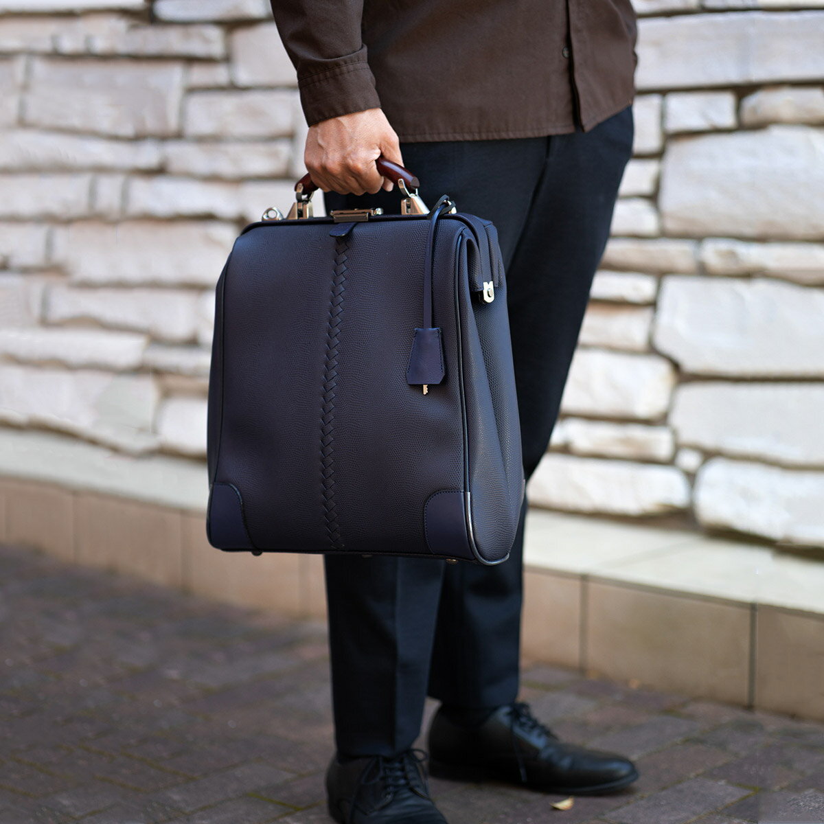 【ふるさと納税】豊岡鞄 YOUTA LIZARD 3way 縦ダレス【選べる3カラー ブラック・ネイビー・チョコ】（YK-3M）/ 木和田正昭商店 リュック ダレスバッグ ダレス ビジネスバッグ メンズ 縦型 バッグ A4ファイルサイズ ブリーフケース サムネイル3